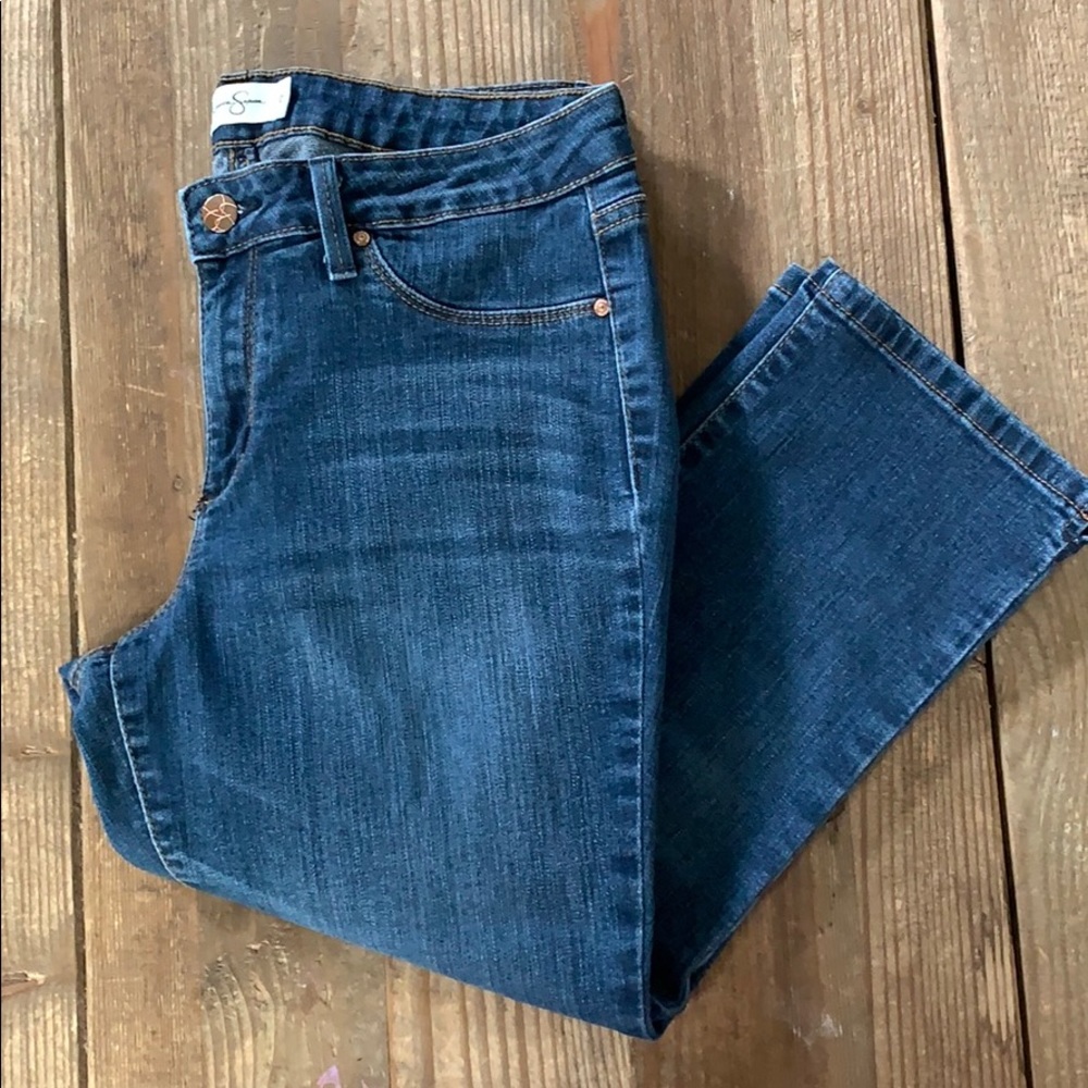 EUC Crop Jeans size 29! By Jessica Simpson